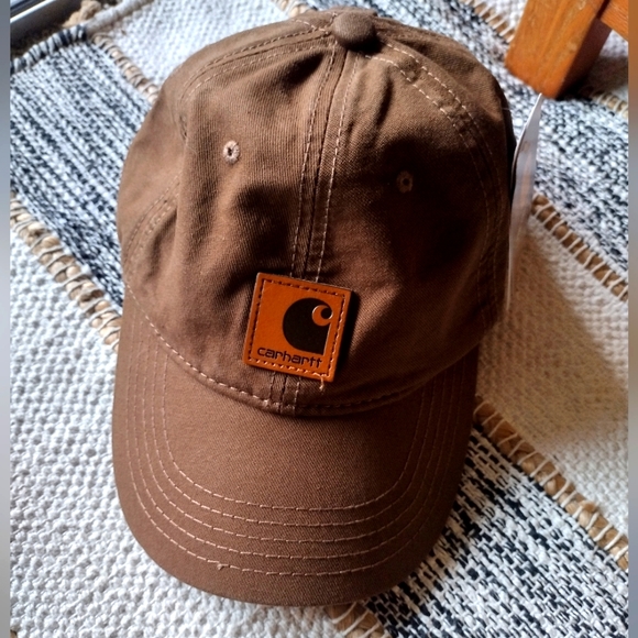 Carhartt Other - Carhartt hat coffee color